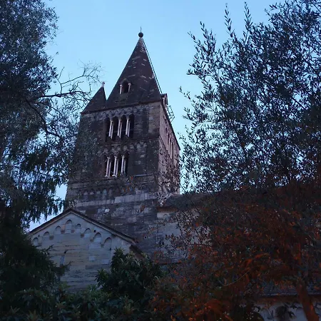 House Διαμέρισμα *
